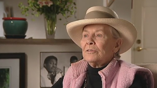 Art Zone Shuffle: Jini Dellaccio