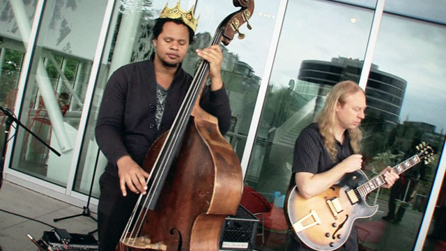 Art Zone: Tuatara performs 'Gremlin Chain Gang' 