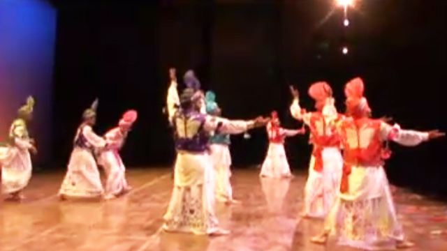 Community Stories Web Extra: Apna Bhangra Crew