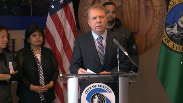 Mayor, police chief to respond to Dallas shootings 7/8/16