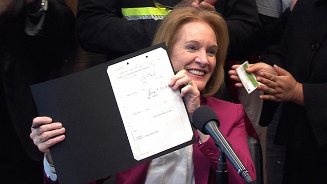Mayor Durkan signs 'Building A Bridge to Housing For All' legislation