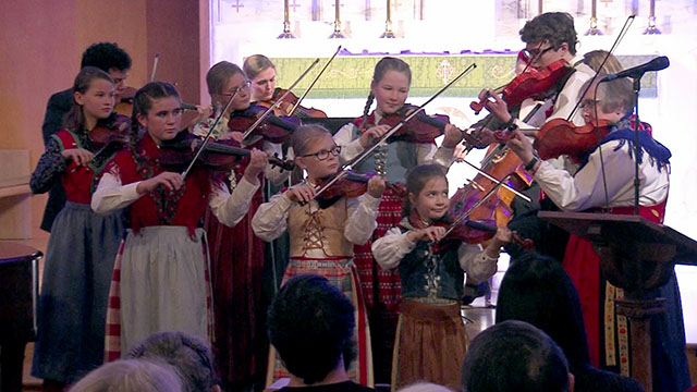 Front Row: Vintersong Nordic Holiday Concert