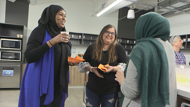 CityStream: Eat With Muslims