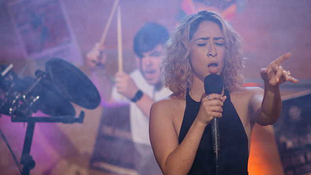 Scarlet Parke performs “Luna”