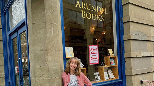 Art Zone: Arundel Books